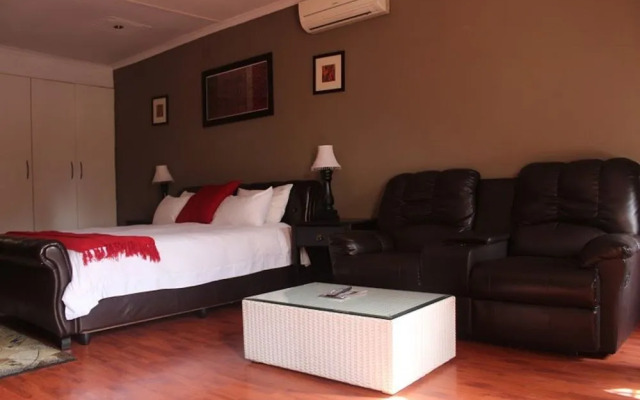 Flamboyant Guest Lodge