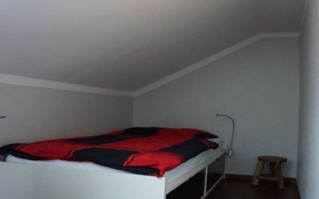 Bed And Rooms
