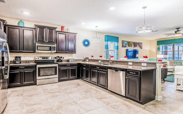 Exclusive Resort Home w Hot Tub, Near Theme Parks