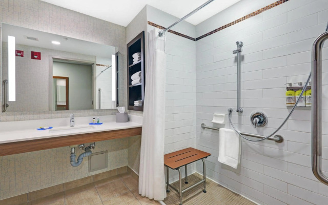 Holiday Inn Express & Suites Woodstock South by IHG