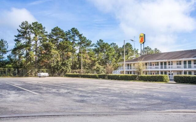 Super 8 Motel - Monticello