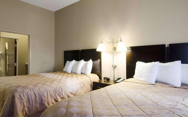 Mainstay Suites Rogers