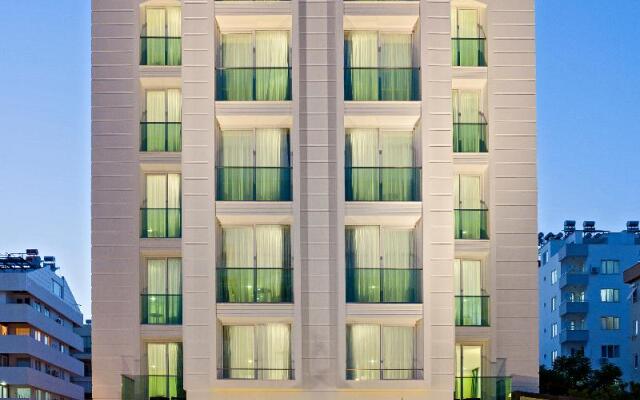 The Room hotel