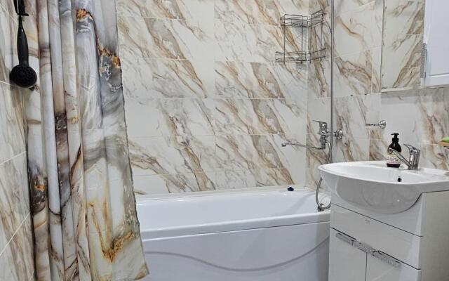 Апартаменты на улице Красных Коммунаров 1