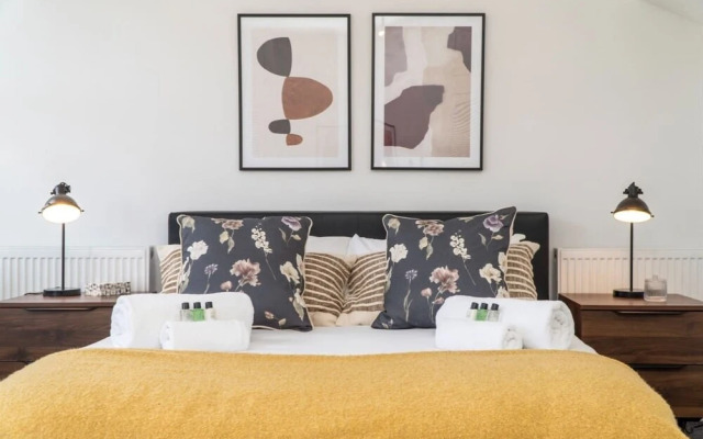 The Pulteney Escape - Bright 4bdr House