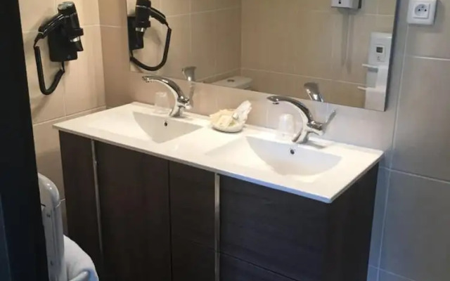 Hôtel le Relais de la Voie Sacrée