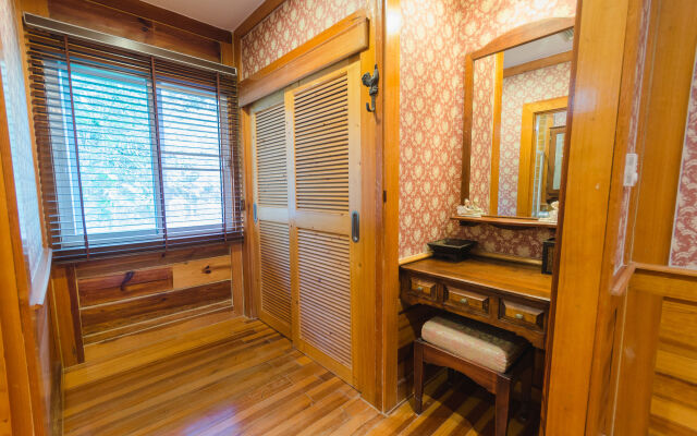 The Log Home Experience Khao Yai