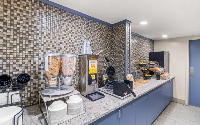 Clarion Inn Cranberry Township