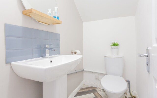 92 Templemore Ave Guest house