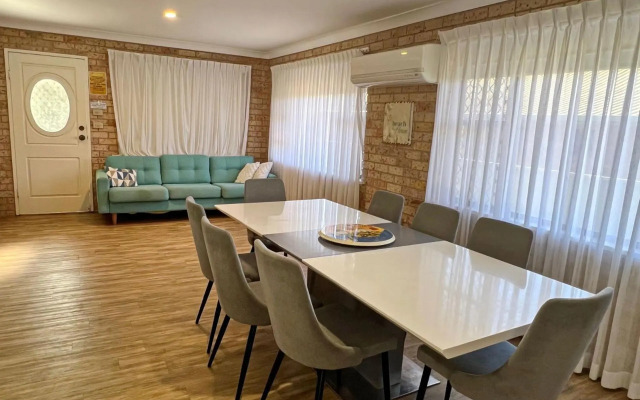 Beach House Landsborough