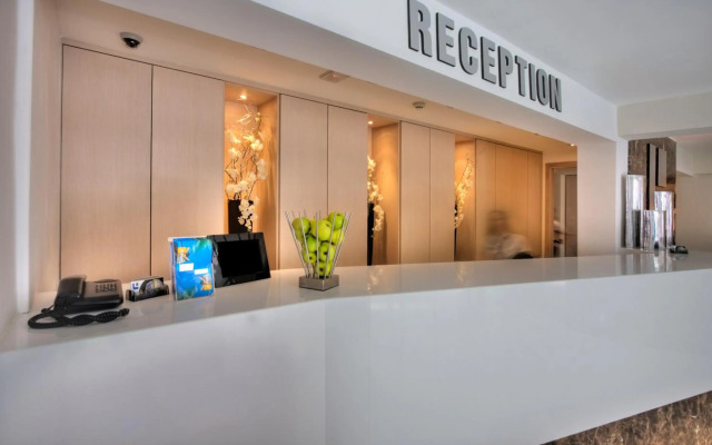 Livadhiotis City Hotel