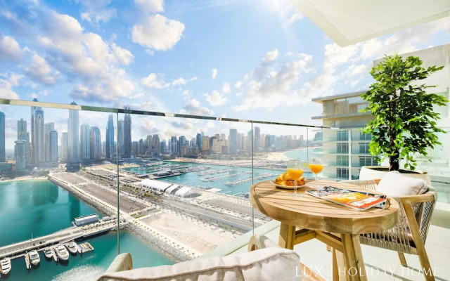 LUX  Luxury Sunrise Beachfront Suite 1