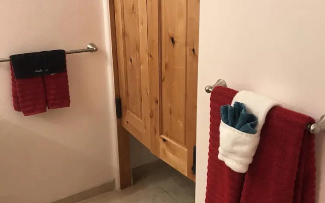 Katie's Cozy Suites