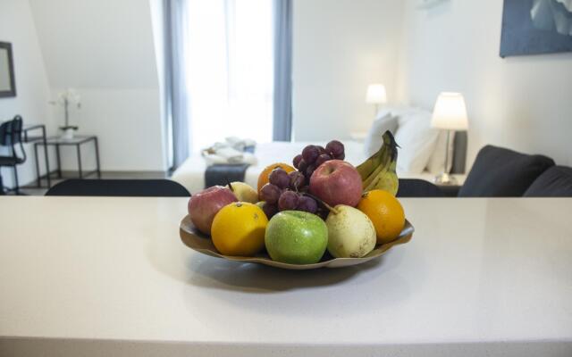 Luxe Studio Near Discovery Gardens Metro Station