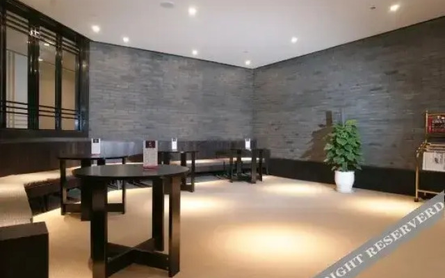 Elai Hotel (Nanjing Dingjiazhuang Metro Station)