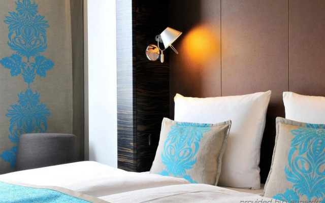 Motel One Hamburg Airport
