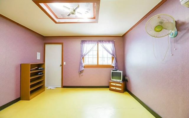 Namyangju Doldam Camp Pension