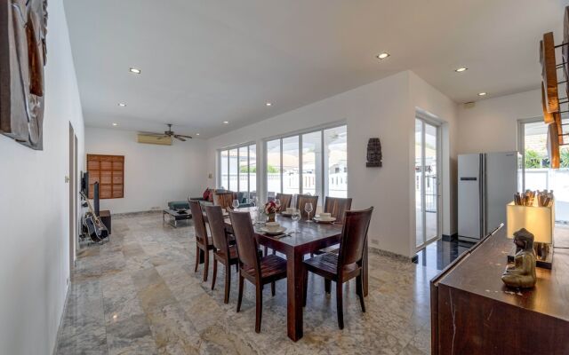 Private 4 Bedroom Pool Villa - NG411