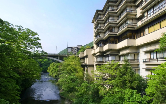 Hanamurasaki