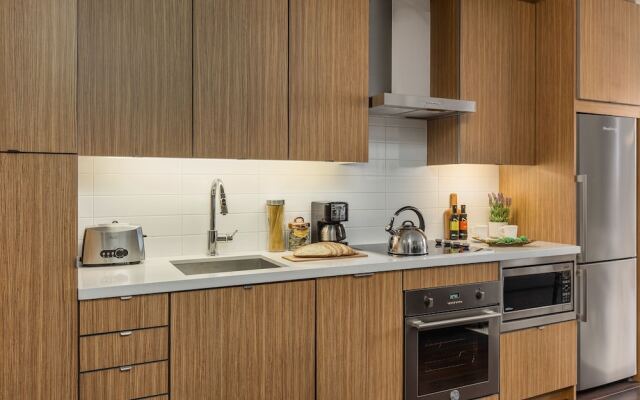 QuickStay - Stylish 2-Bedroom Downtown Condo