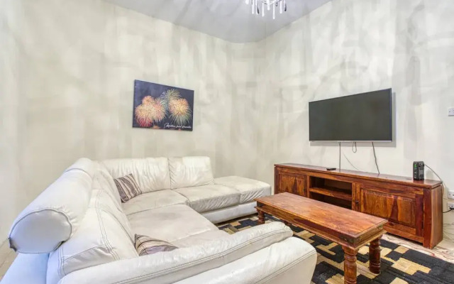 St James the Traditional 4-bed Townhouse Terrace