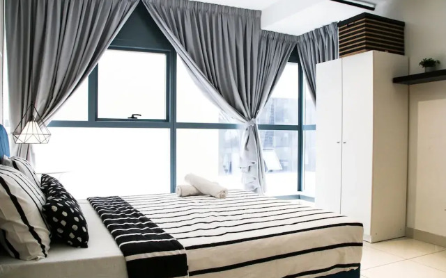 3 Towers Kuala Lumpur by VH-Select