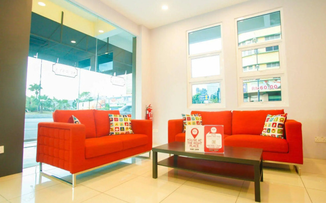 OYO 232 The Suraya Hotel
