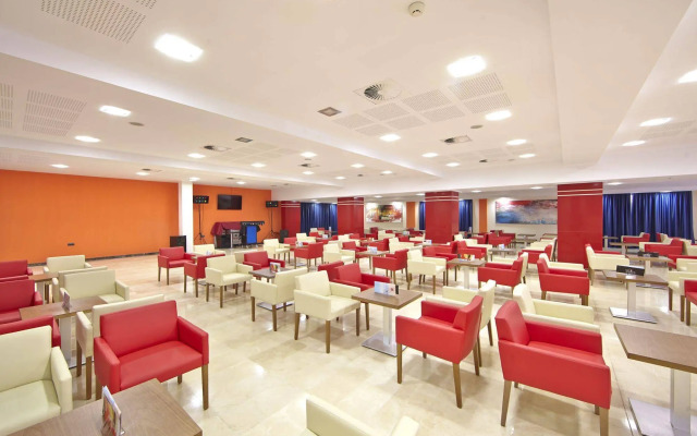 MLL Caribbean Bay Hotel