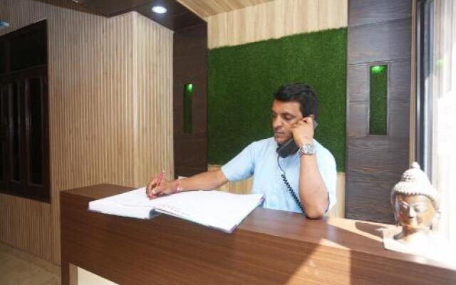 A2zroomz Om Mukunda Guest House