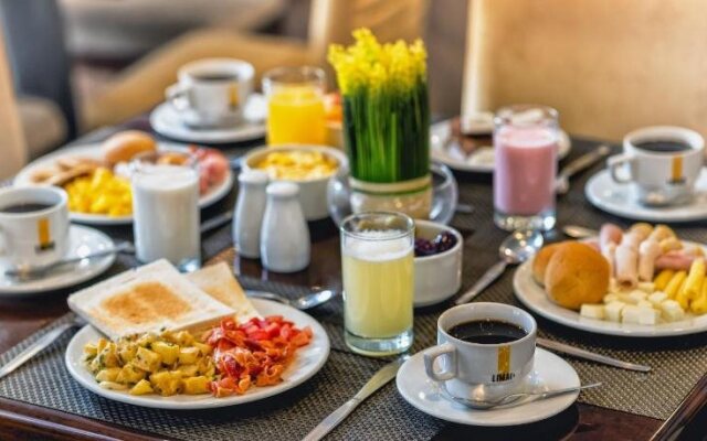 Limaq Hotel