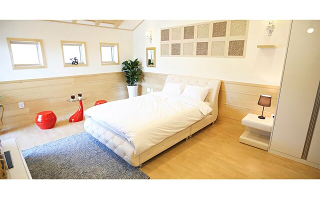 Yeongwol River Palace Pension