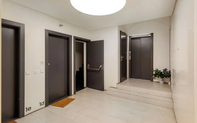 Trendy Chiado Flat