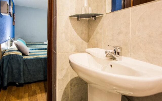 Hostal Escala Luna