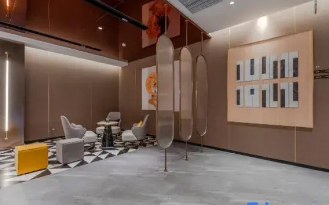Homeinn Plus Hotel (Wuhu Yinhu Bolka)