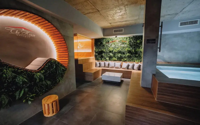 Two Room Apartment With Thermal Zone