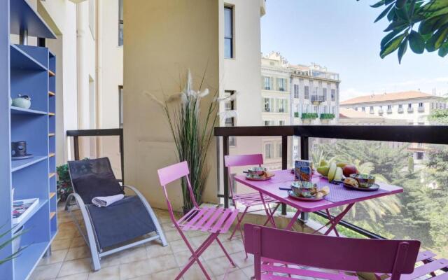 Le Grand Hotel F2, Face Vieux Nice, Terrasse, Ascenseur, Climatisation, Terrace Nice City Center