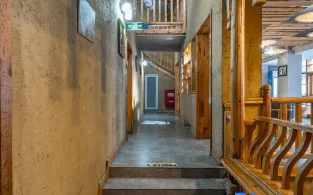 Erduo Youhongle River View Hostel (Fenghuang Old Town)