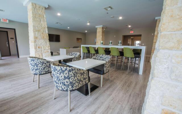 Best Western Plus Killeen/Fort Cavazos Hotel & Suites