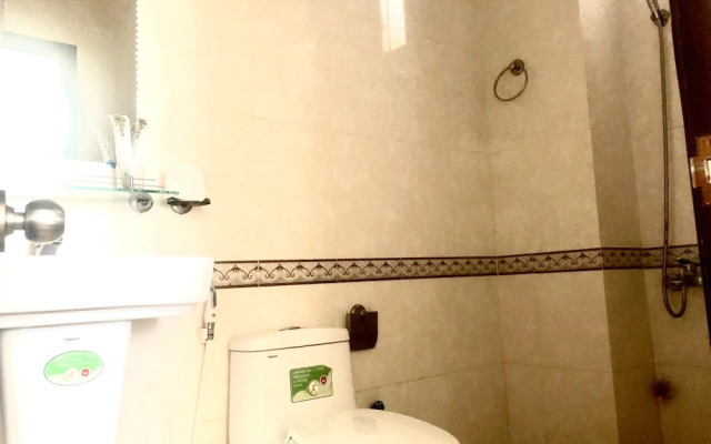 De Nhat Hotel