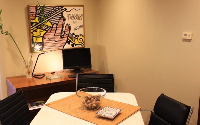 Elegant & Cozy Central Apt • 5' to Athens Metro St