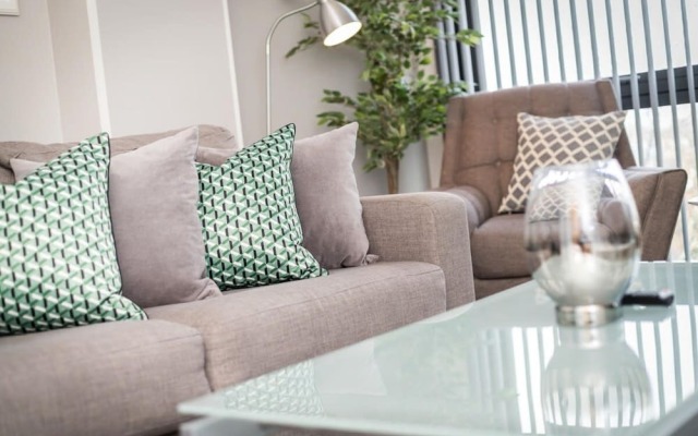 Host Apartments Standish Street Place