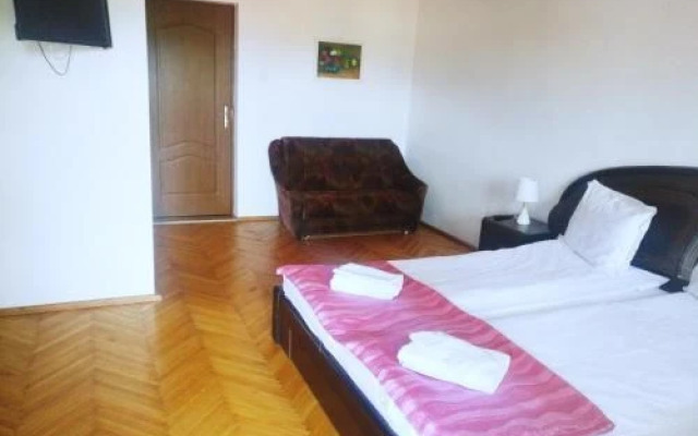 Bianca House