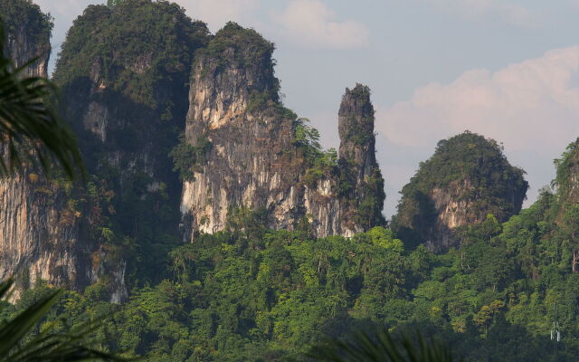 Aonang Cliff Mountain New Resort