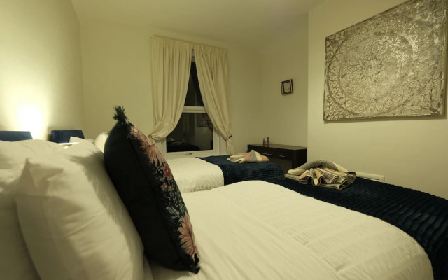 2br-beachviews-petfriendly-freeparking