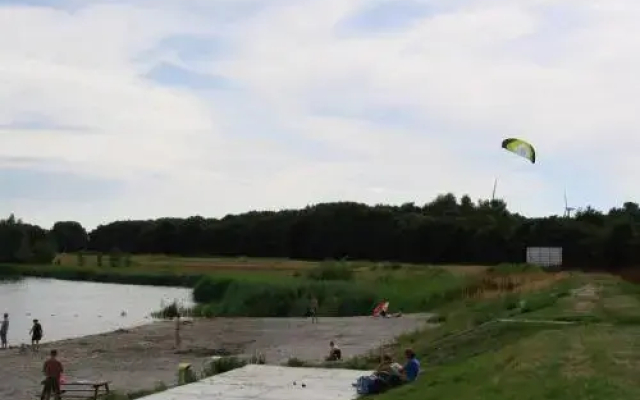 Bed & Kitchen Den Oever