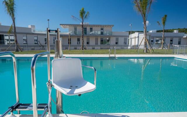 2313-Amazing new luxury apartment with three bedrooms