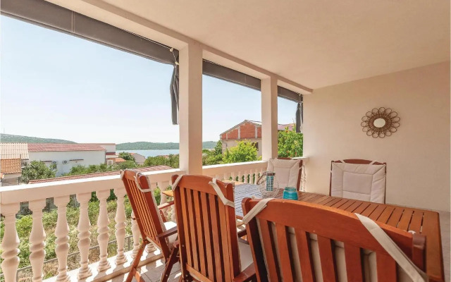 Two-Bedroom Apartment in Pirovac