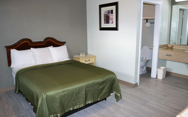 Deluxe Inn Motel