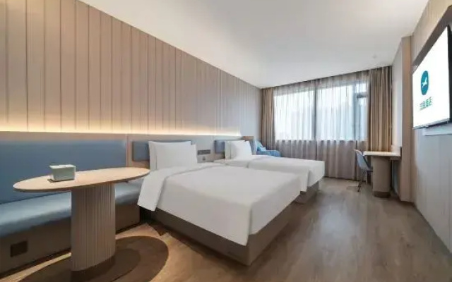 HanTing Hotel (Ningbo Haishu Yinjiangzhen)