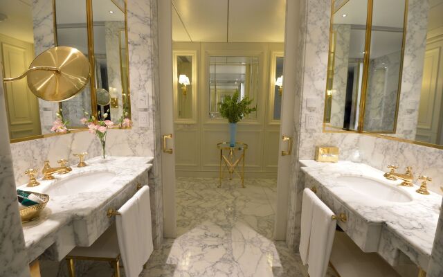 Alvear Icon Hotel
